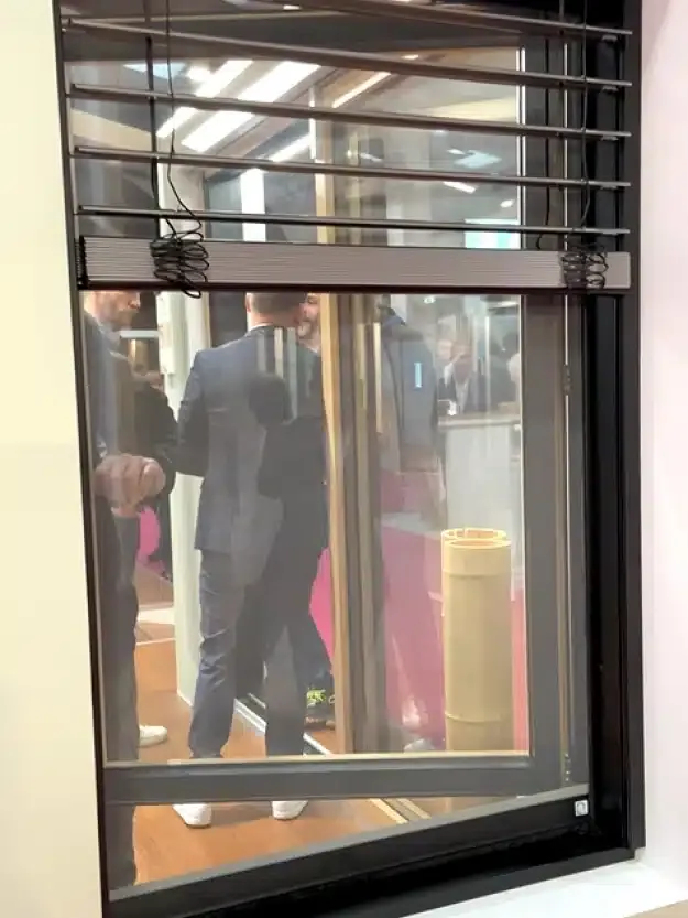 Moustiquaire intégrée — confort